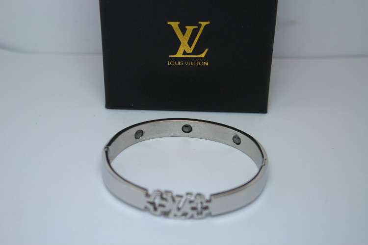 Bracciale Louis Vuitton Modello 494